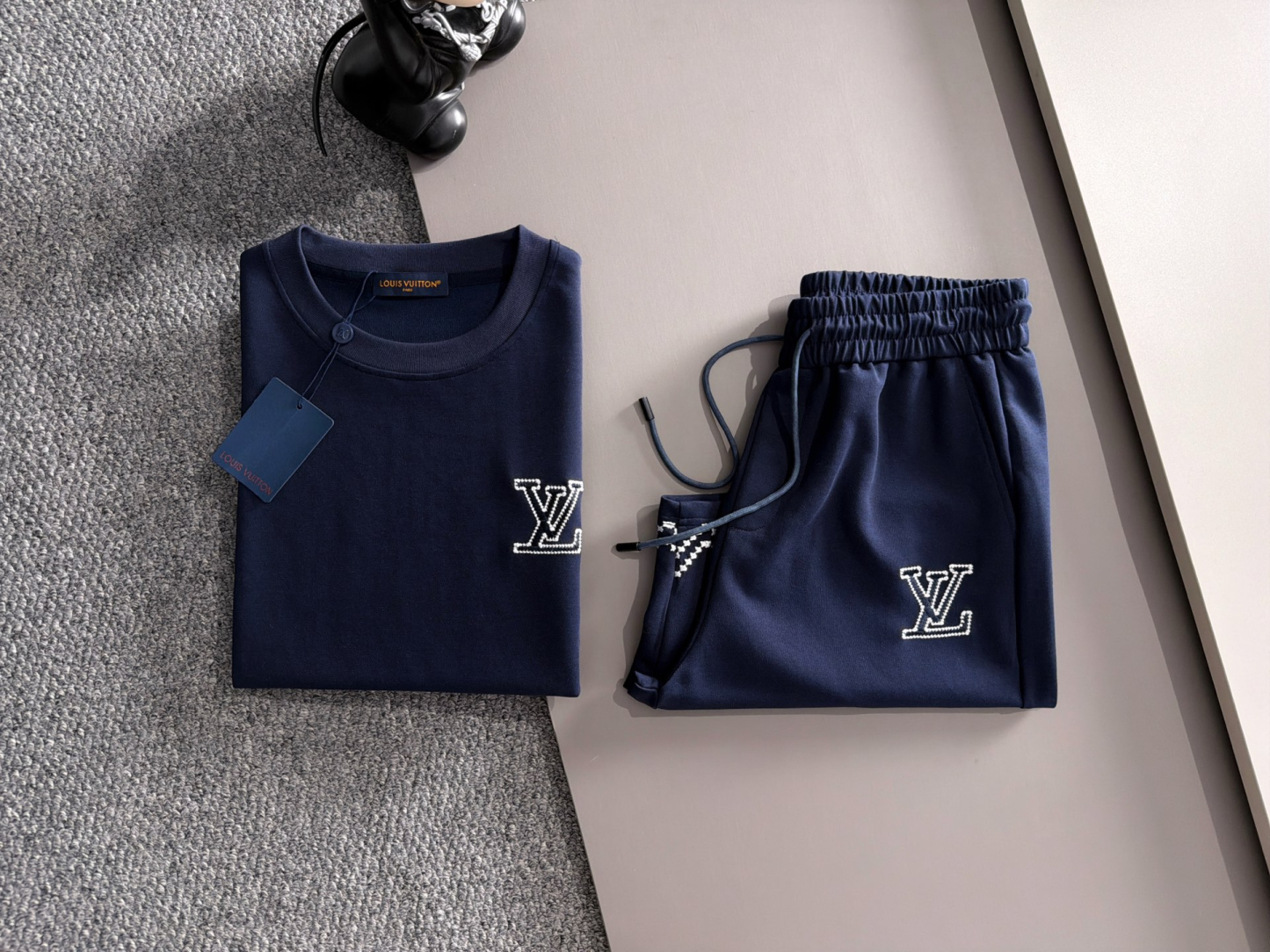 【LOUIS VUITTON】半袖T シャツショートパンツ セットアップ