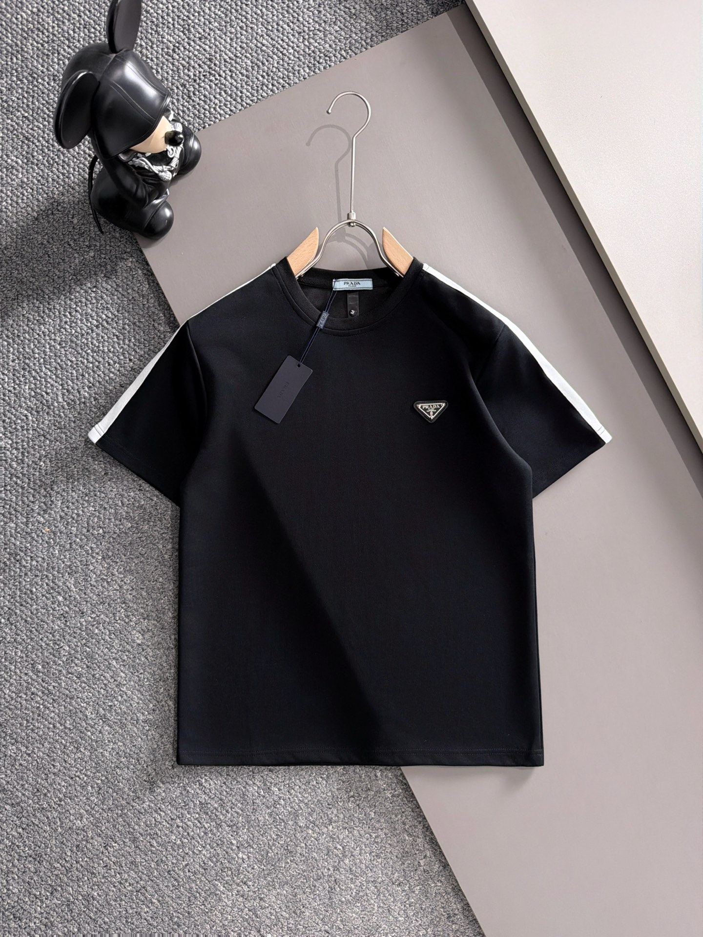 【PRADA】半袖T シャツショートパンツ セットアップ