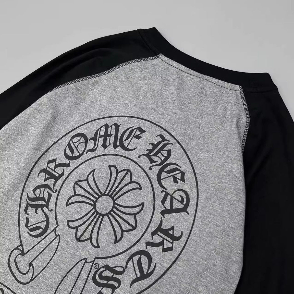 【CHROME HEARTS】クロムハーツ 長袖 男女兼用、ご好評に付き再入荷！