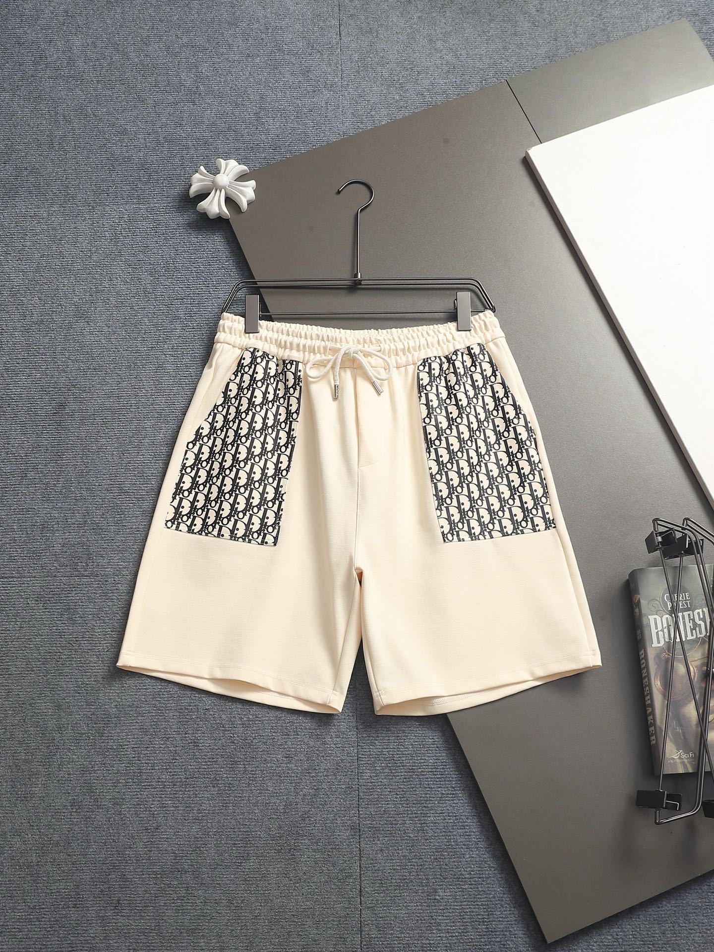 【DIOR】ショートパンツ