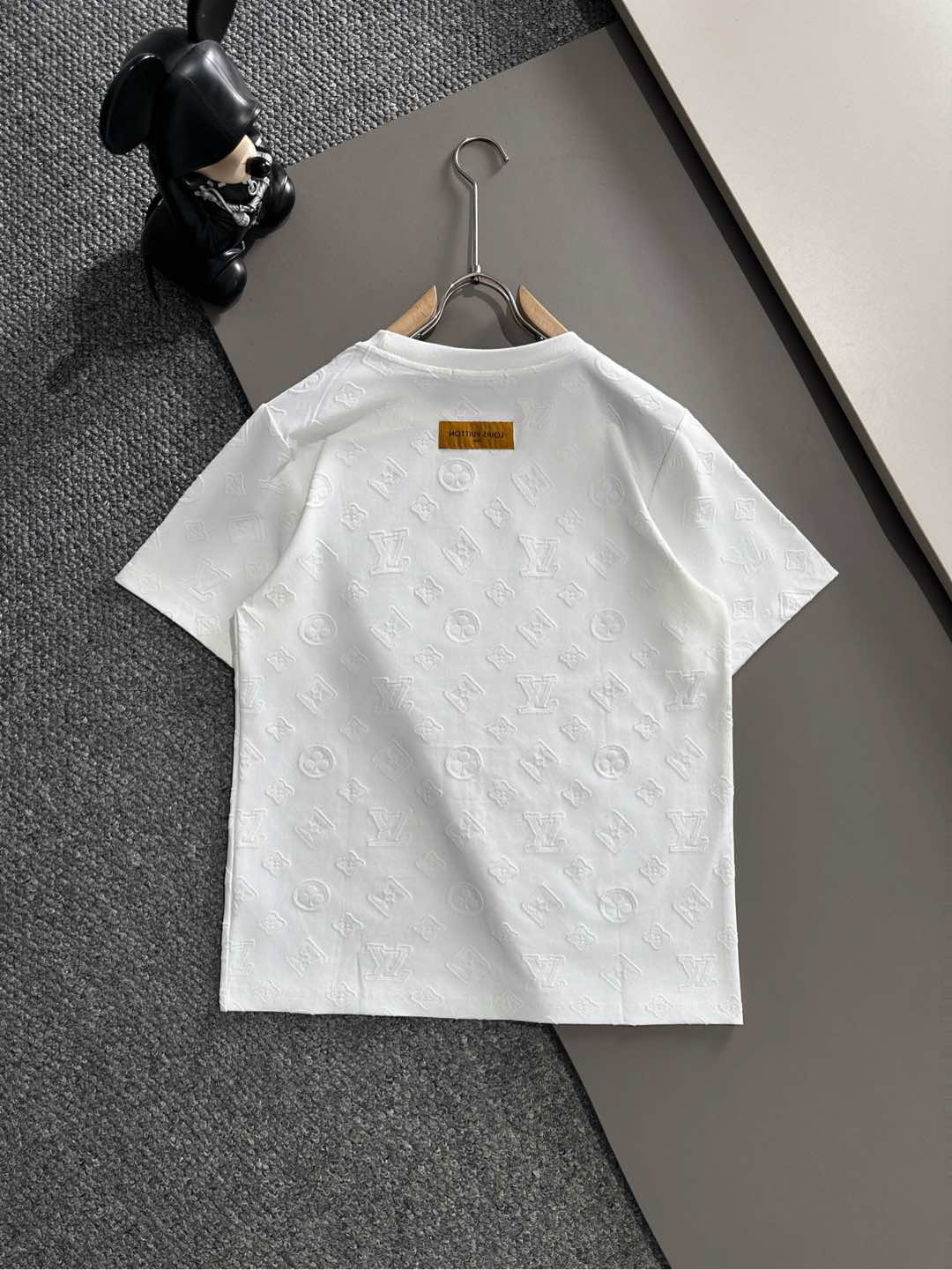 【LOUIS VUITTON】半袖T シャツショートパンツ セットアップ
