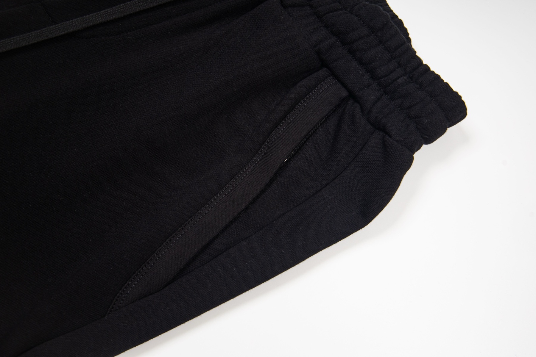 【AMIRI】ショートパンツ
