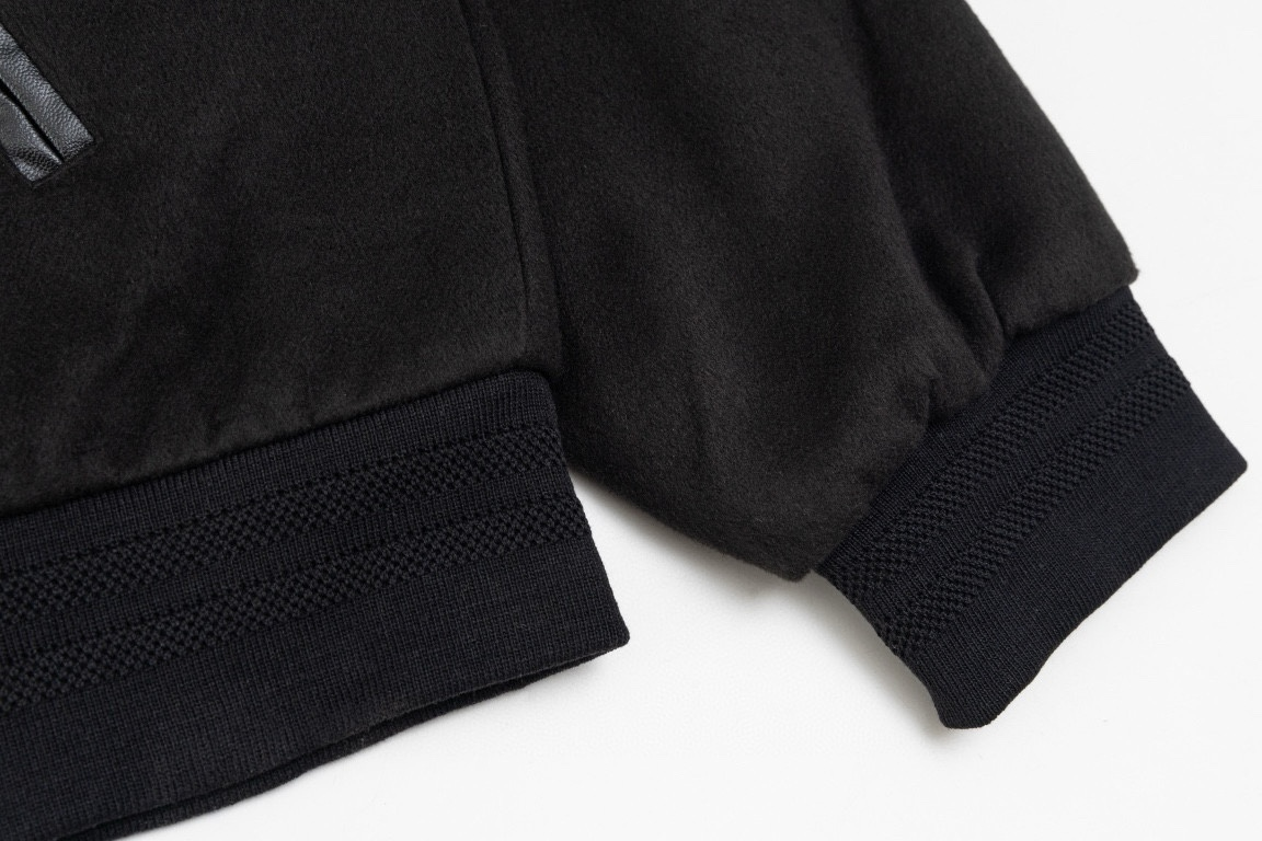【STUSSY】ウールスタジャン