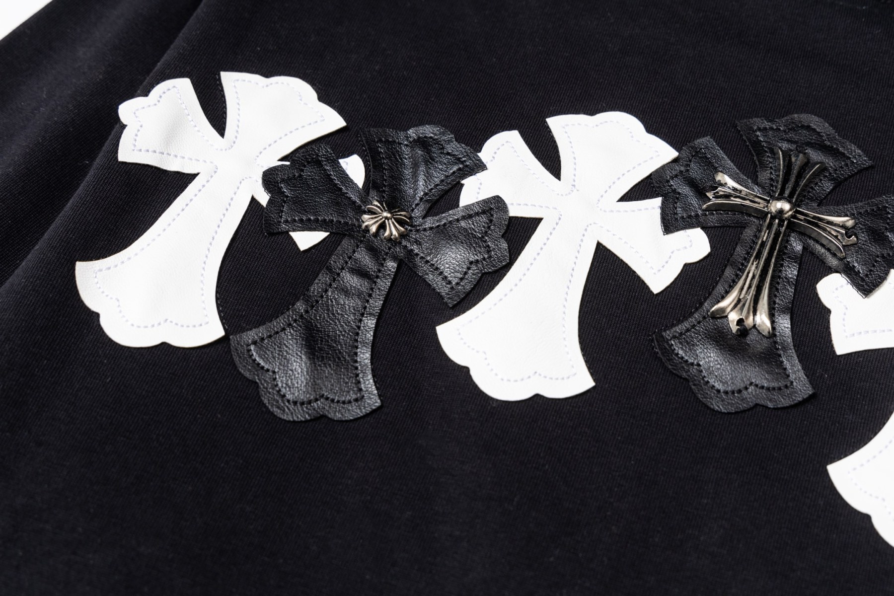 【CHROME HEARTS】長袖 T シャツ