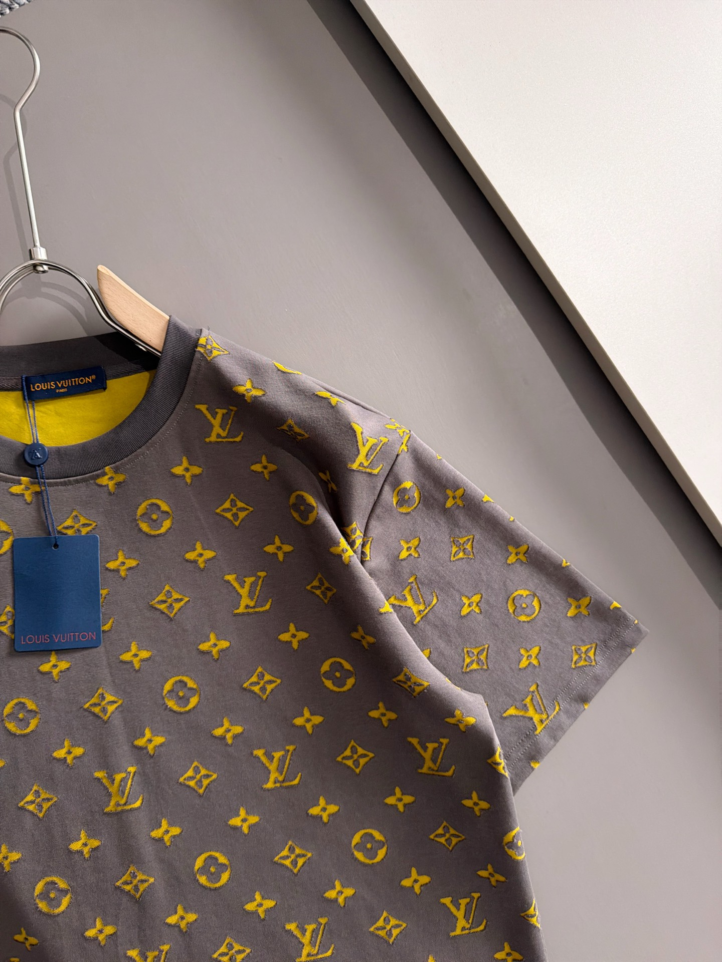 【LOUIS VUITTON】半袖T シャツショートパンツ セットアップ