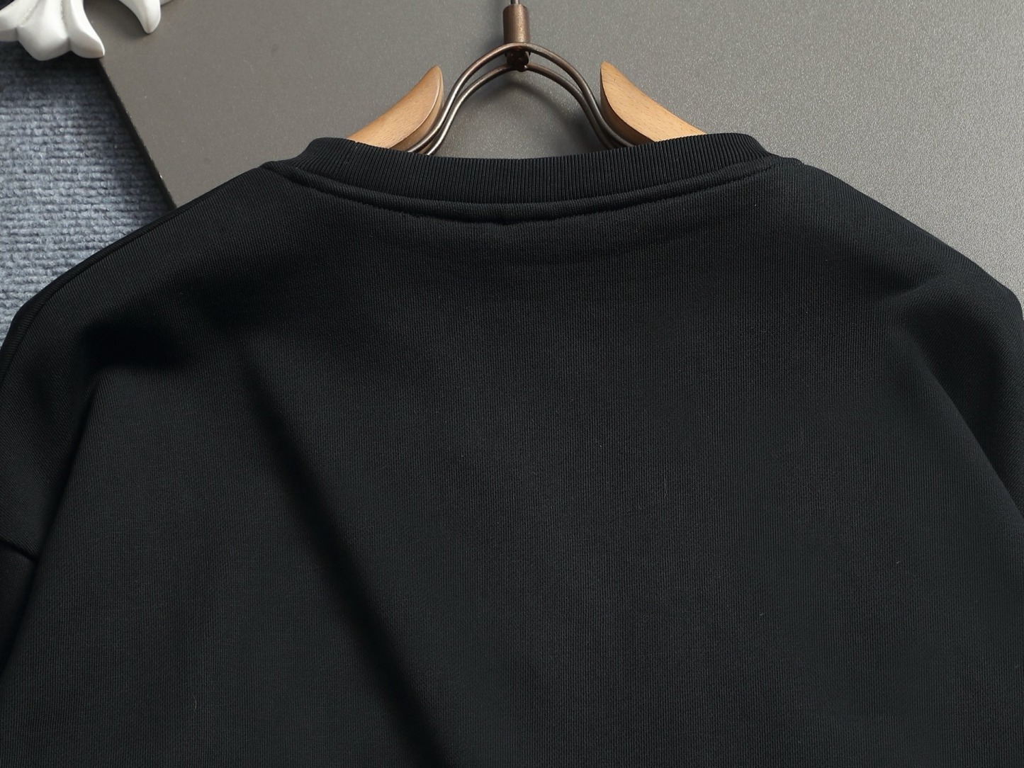 【DIOR】刺繍長袖 T シャツ