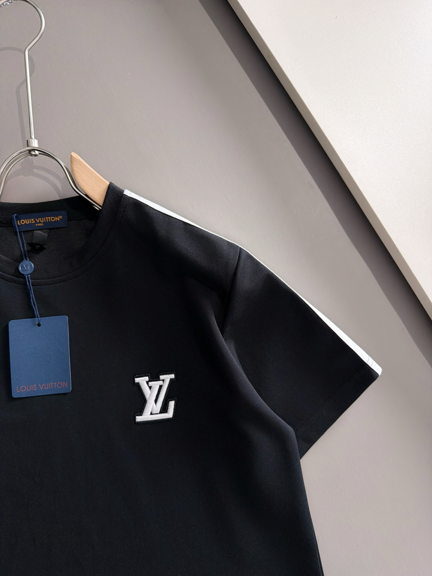 【LOUIS VUITTON】半袖T シャツショートパンツ セットアップ