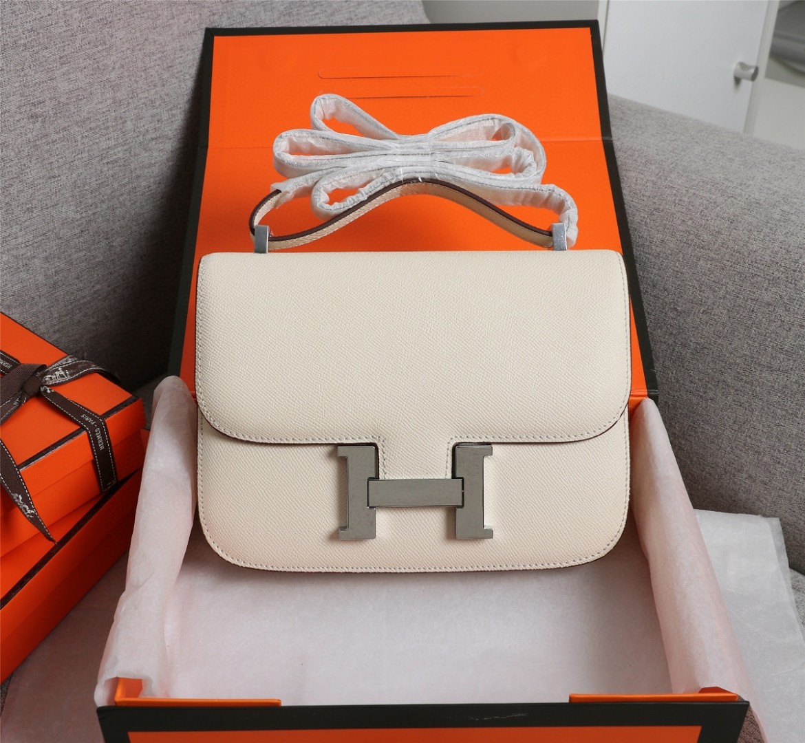 HERMES リミテッドエディション コンスタンス