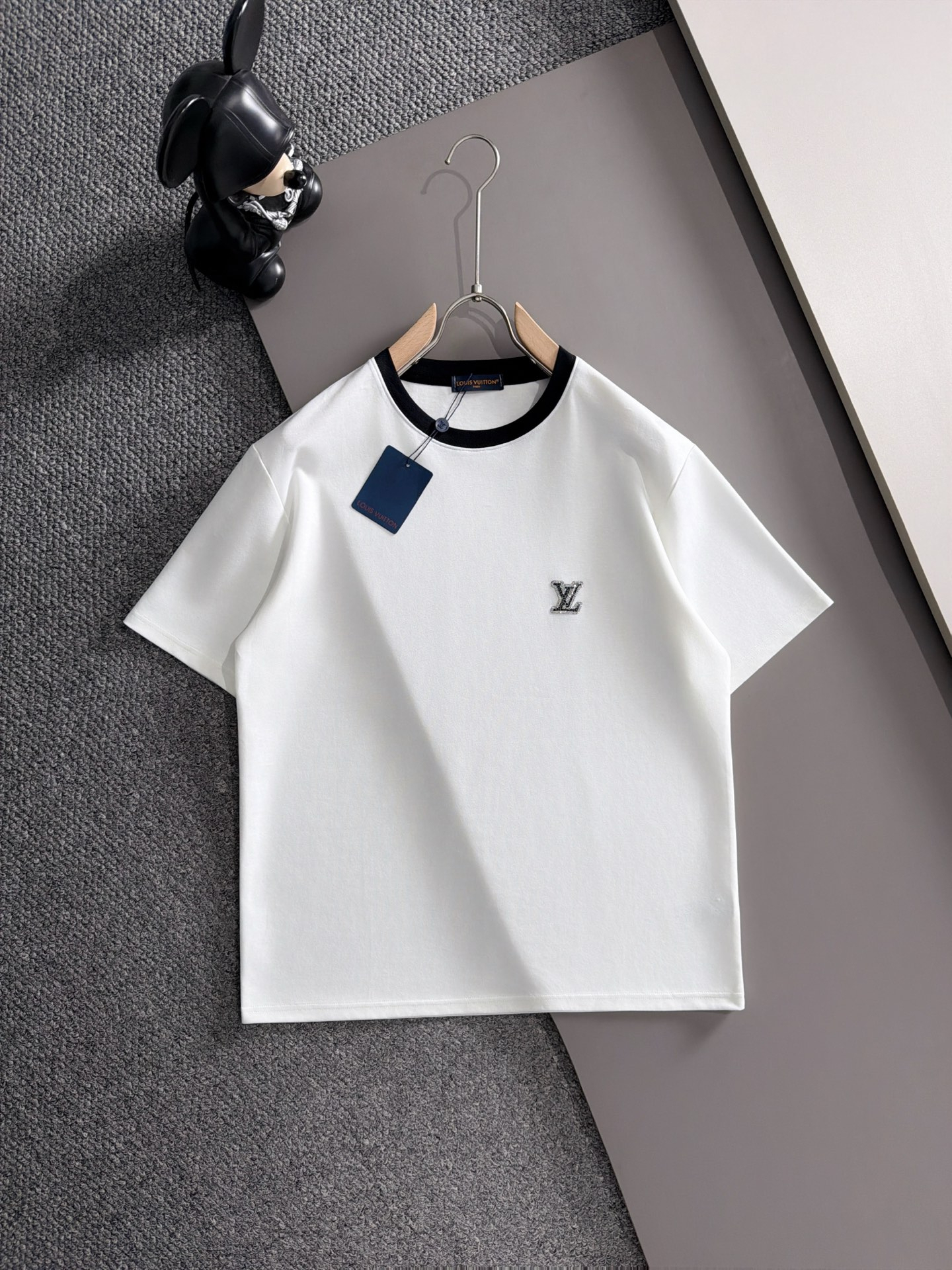 【LOUIS VUITTON】半袖T シャツショートパンツ セットアップ