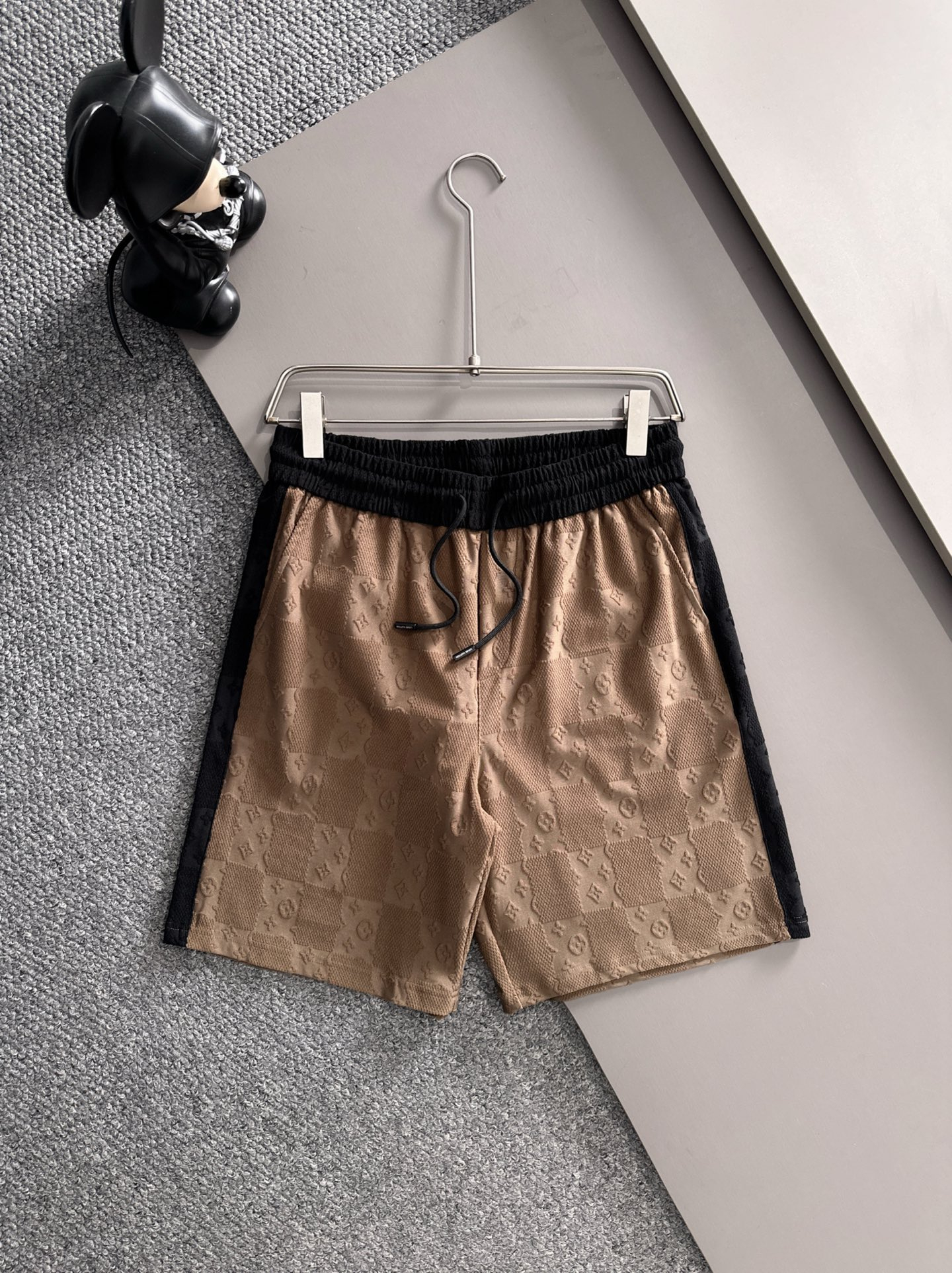 【LOUIS VUITTON】半袖T シャツショートパンツ セットアップ