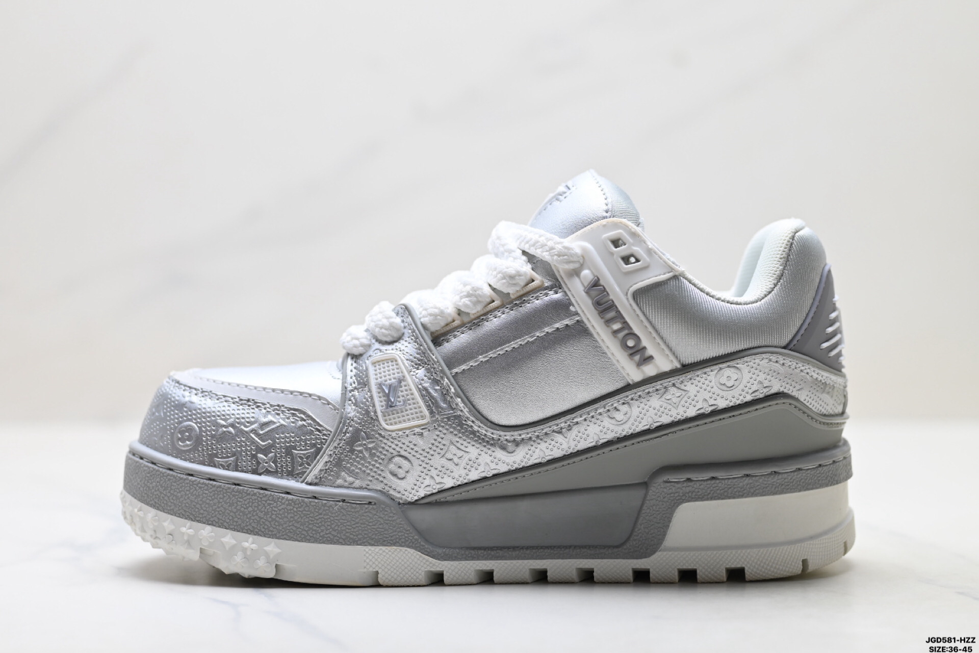 Louis Vuitton Trainer Maxi プラットフォームスニーカー