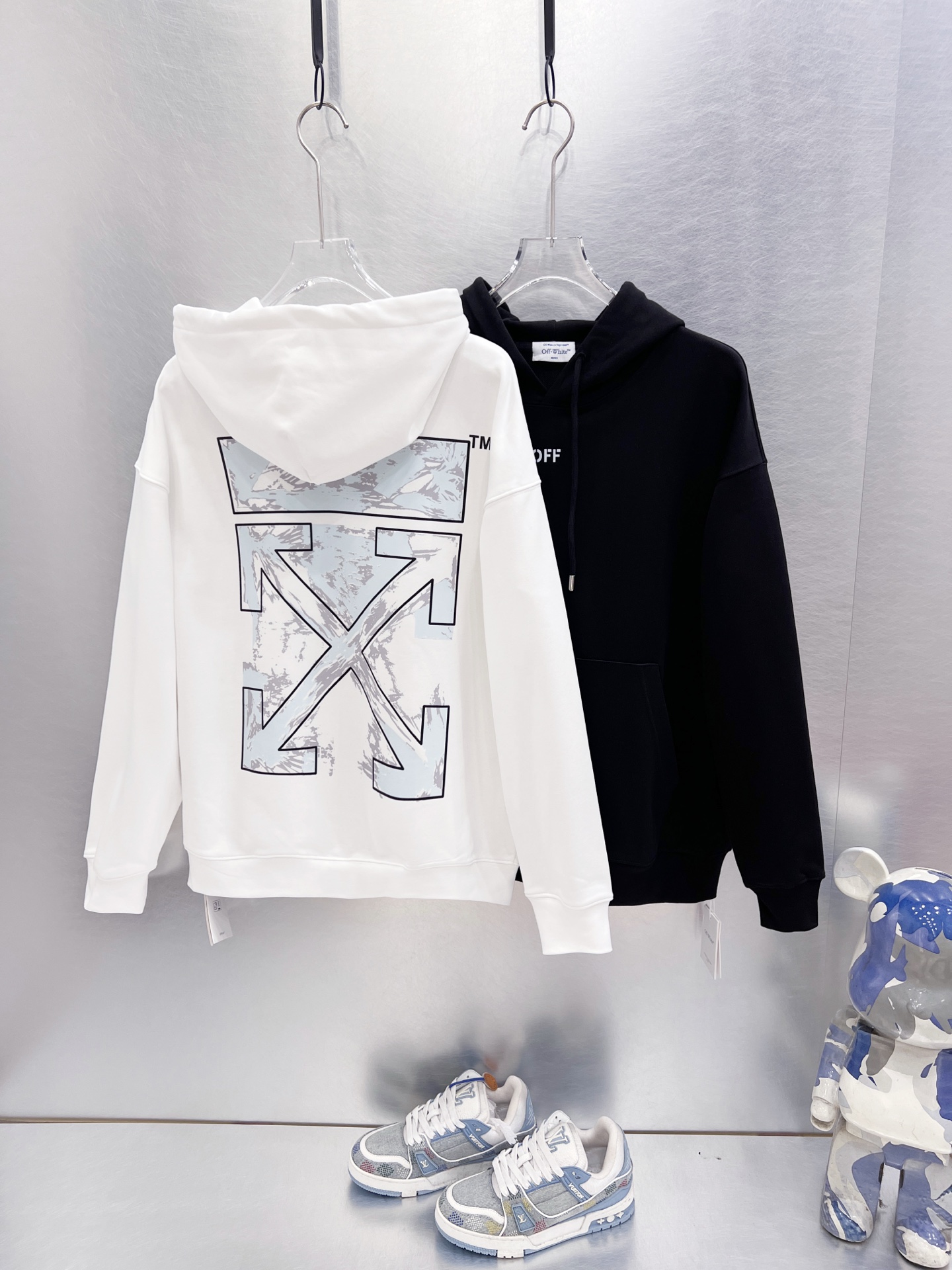 【OFF WHITE】 パーカー