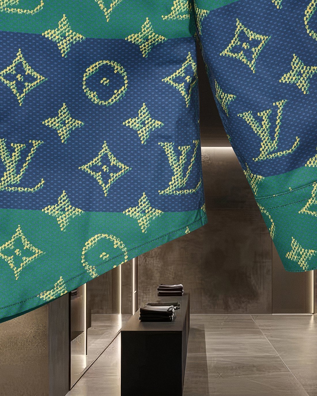 【LOUIS VUITTON】長袖シャツ