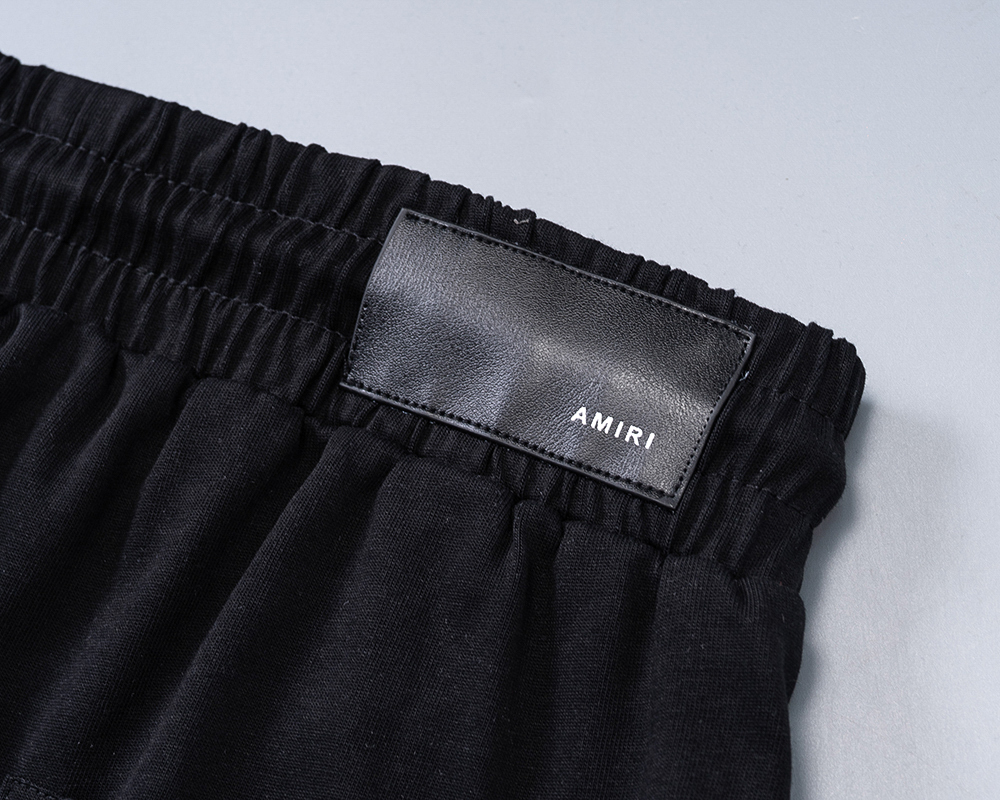 【AMIRI】ショートパンツ