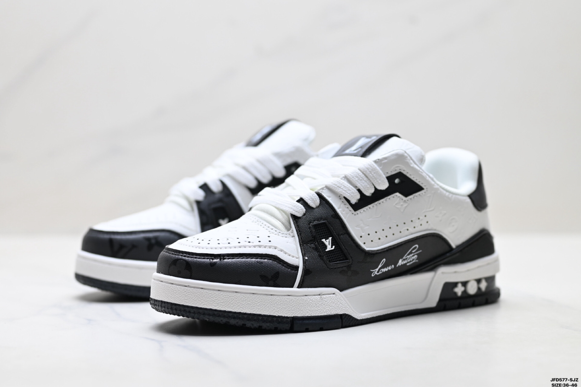 Louis Vuitton Trainer Sneaker Low スニーカー