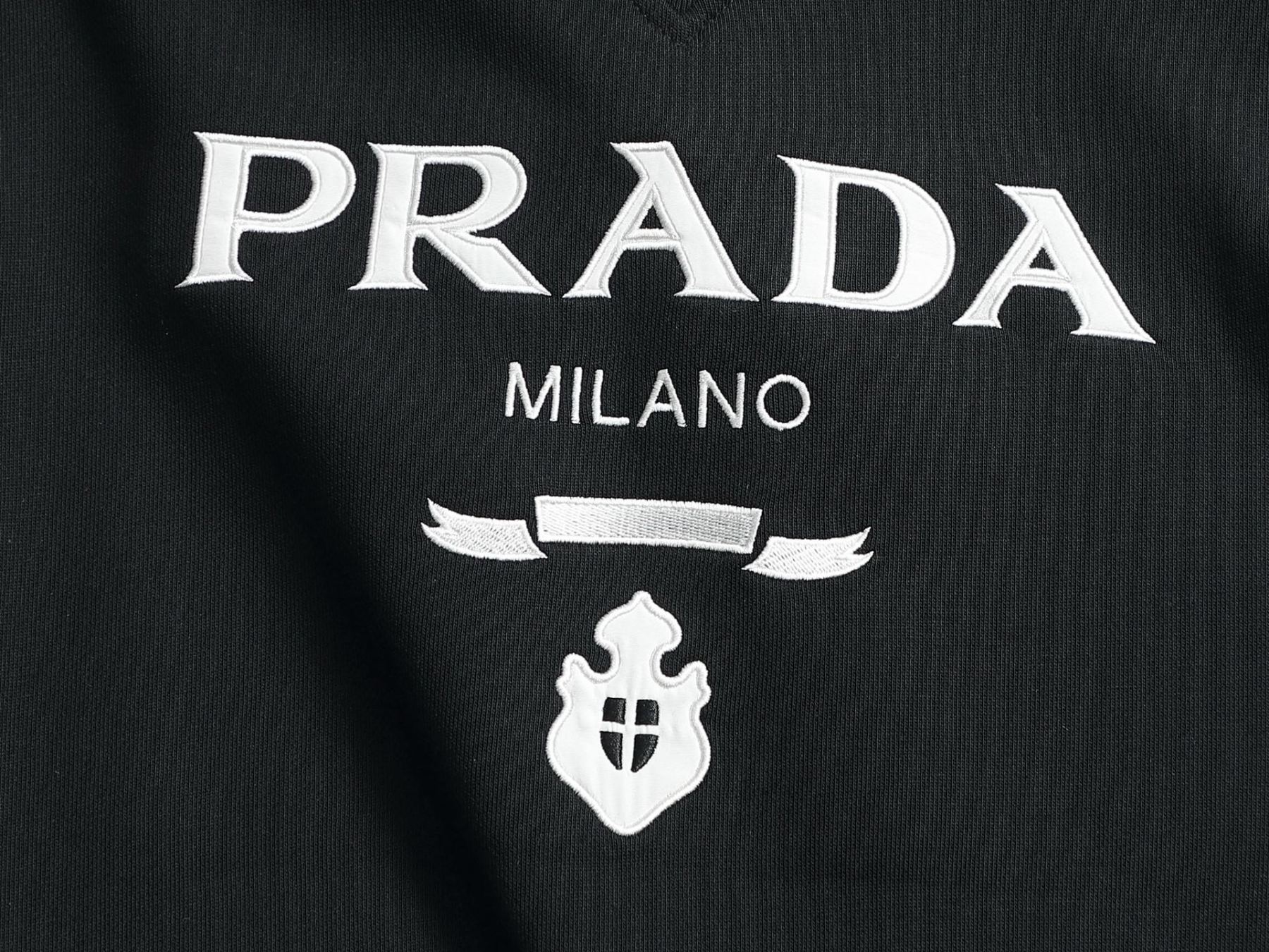 【PRADA】プリント長袖 T シャツ