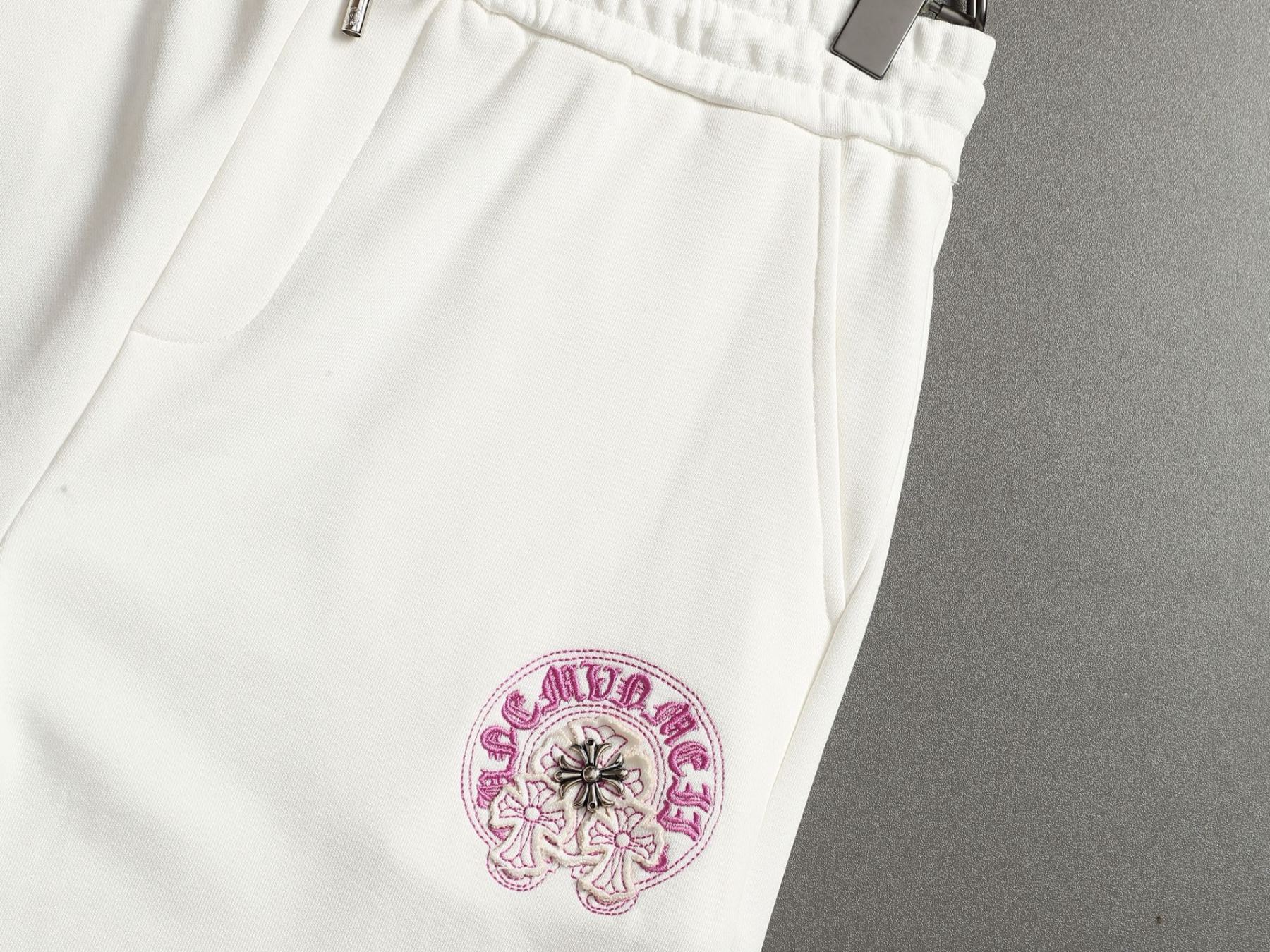 【CHROME HEARTS】ショートパンツ