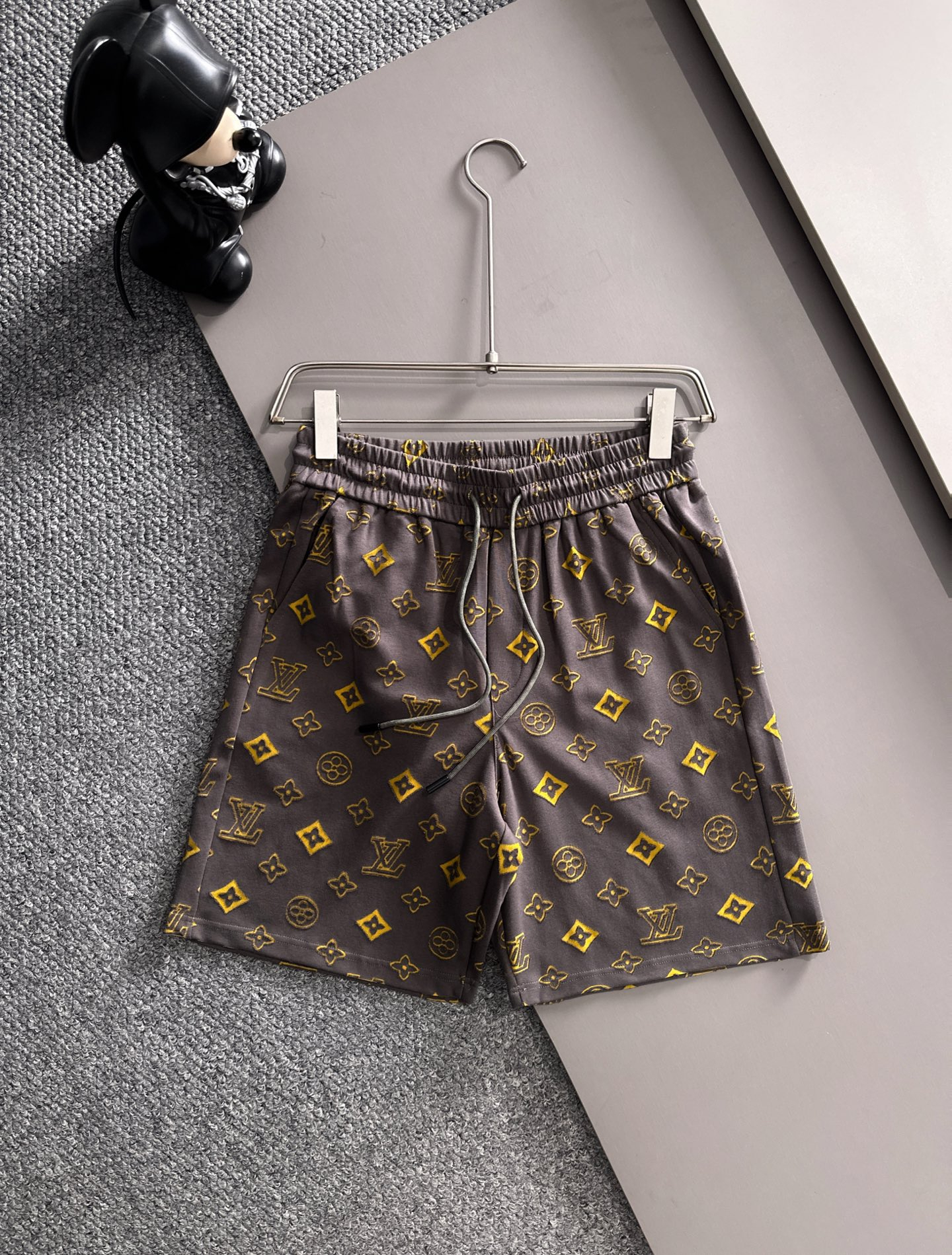 【LOUIS VUITTON】半袖T シャツショートパンツ セットアップ