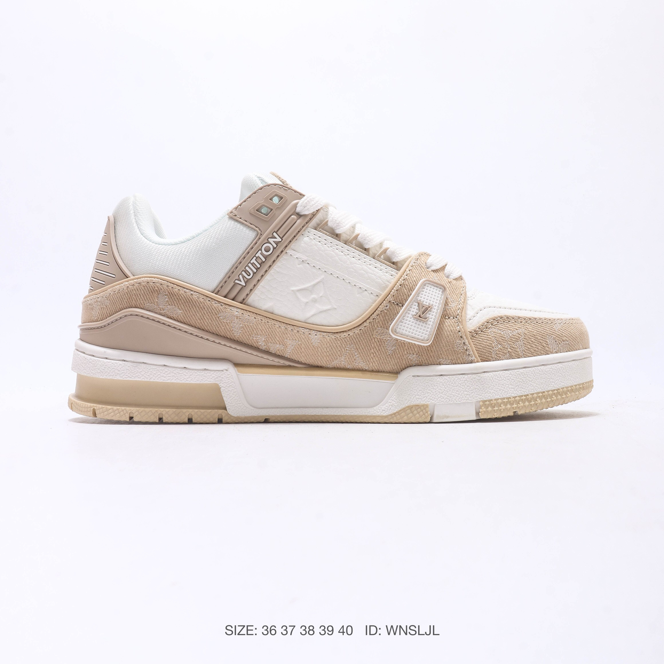 LOUIS VUITTON LV Trainer モノグラムデニム ベージュ × ホワイト