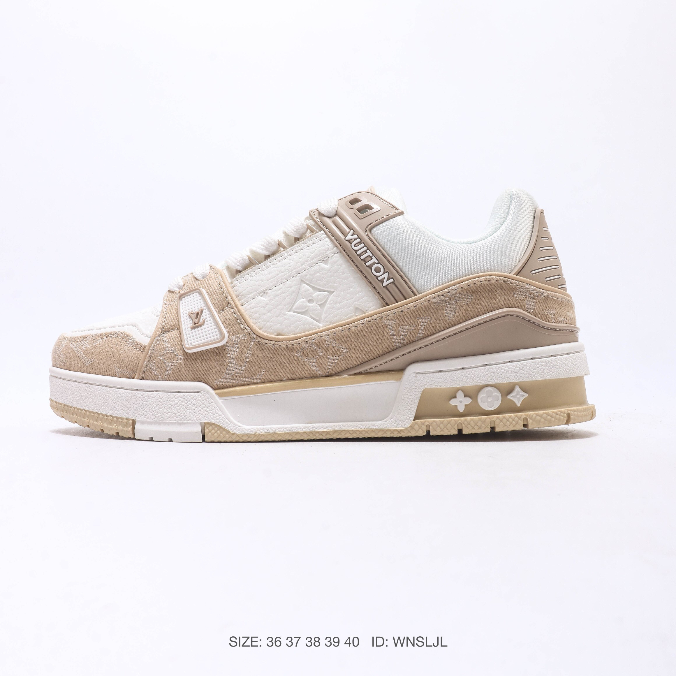 LOUIS VUITTON LV Trainer モノグラムデニム ベージュ × ホワイト
