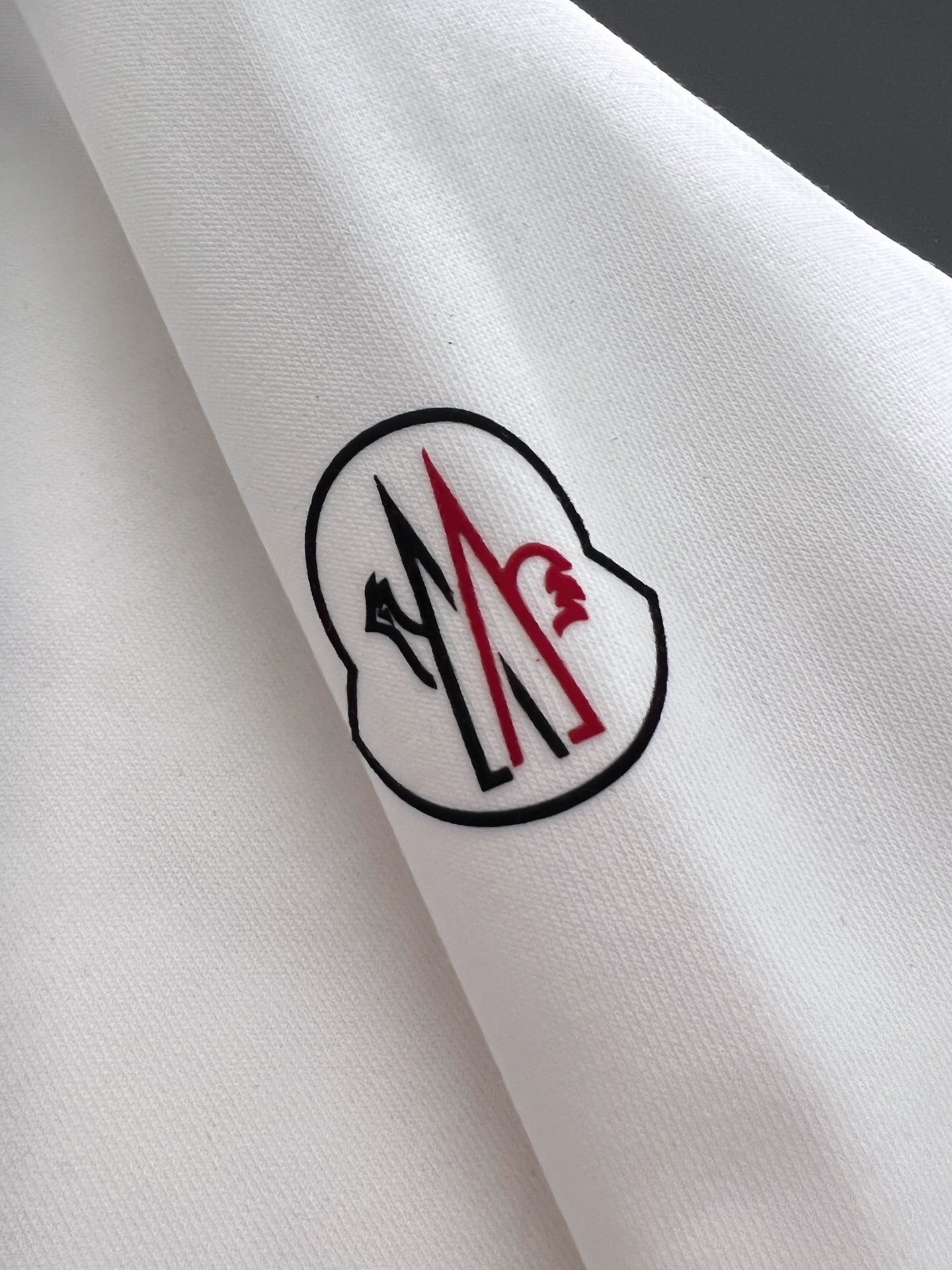 【MONCLER】長袖 T シャツ