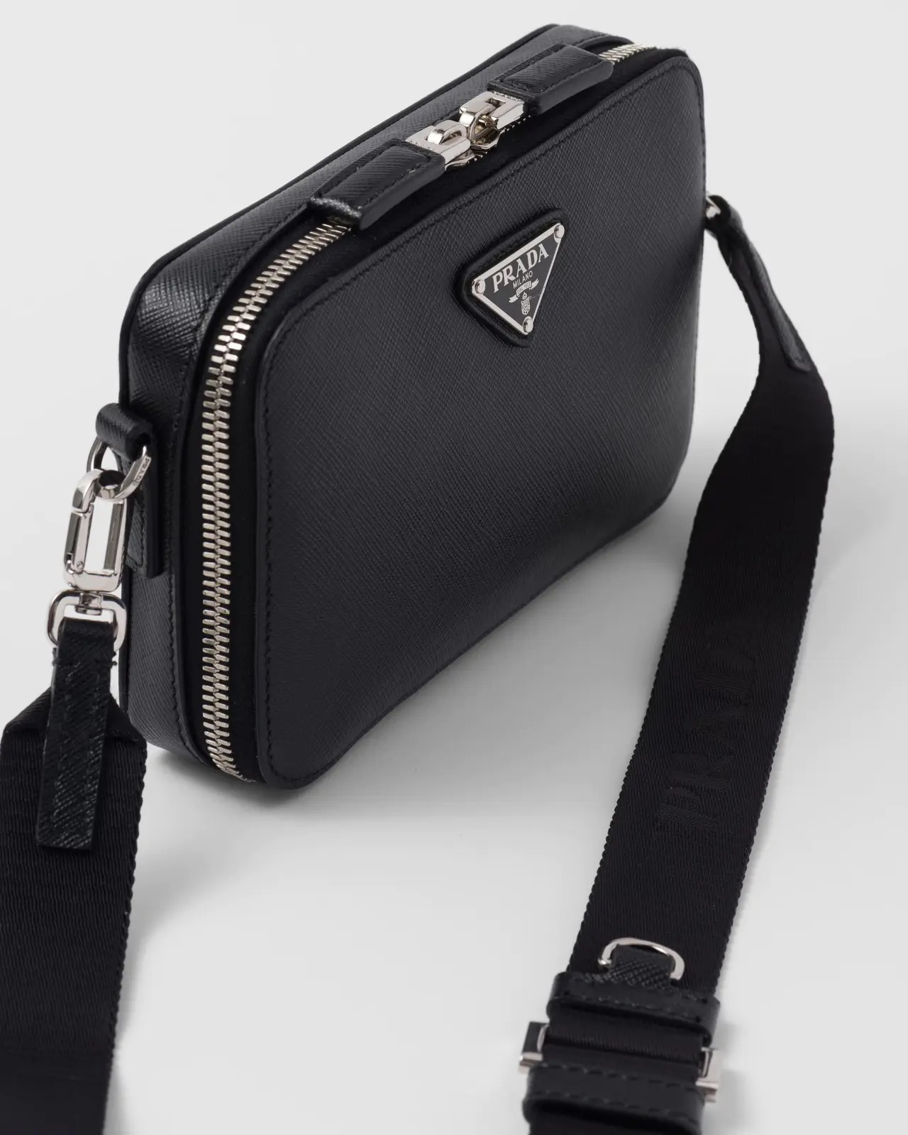 PRADA【入手困難】 ブリック★サフィアーノレザー バッグ★