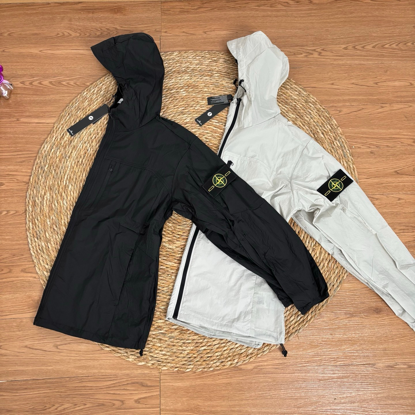 【STONE ISLAND】UV カットパーカー