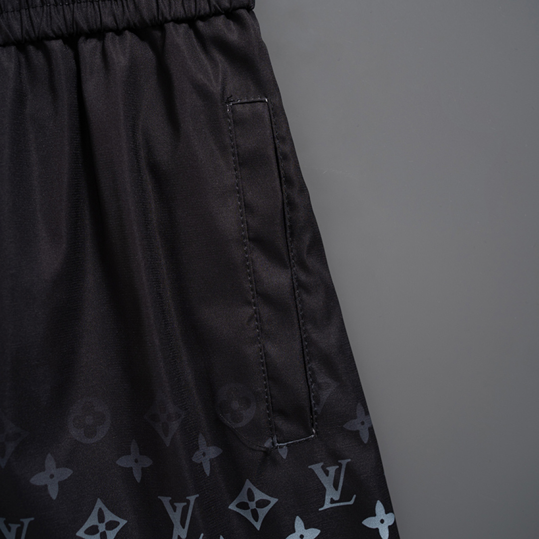 【LOUIS VUITTON】ショートパンツ