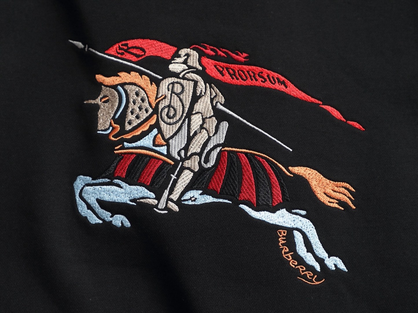 【BURBERRY】刺繍長袖 T シャツ
