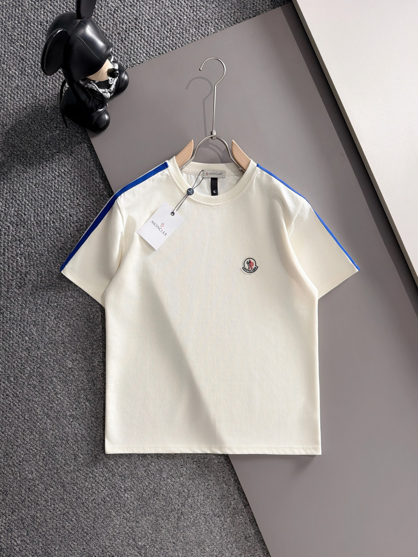 【MONCLER】半袖T シャツショートパンツ セットアップ