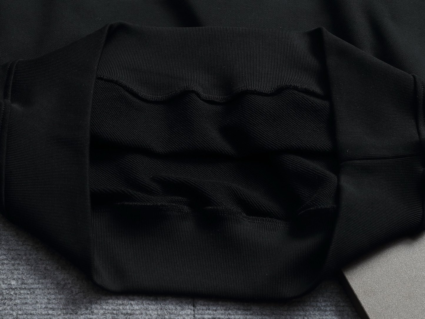 【LOEWE】刺繍長袖 T シャツ