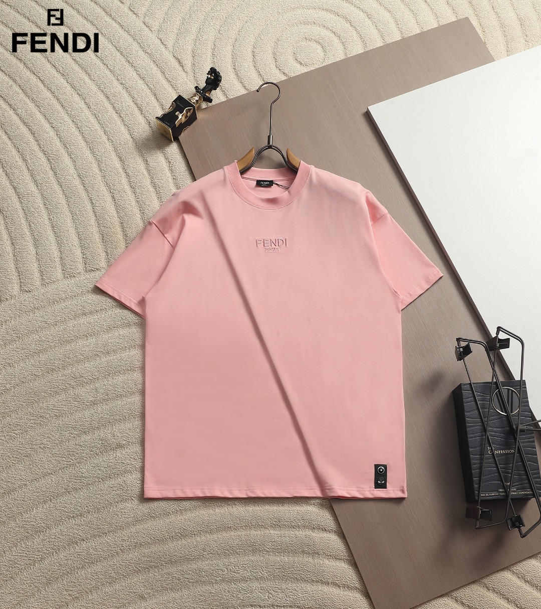 【FENDI】半袖 T シャツ