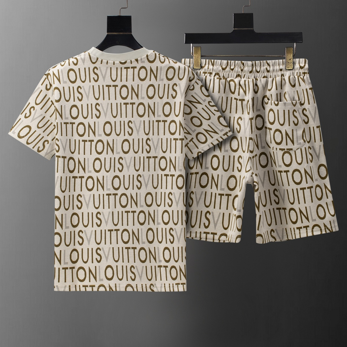 【LOUIS VUITTON】半袖T シャツショートパンツ セットアップ