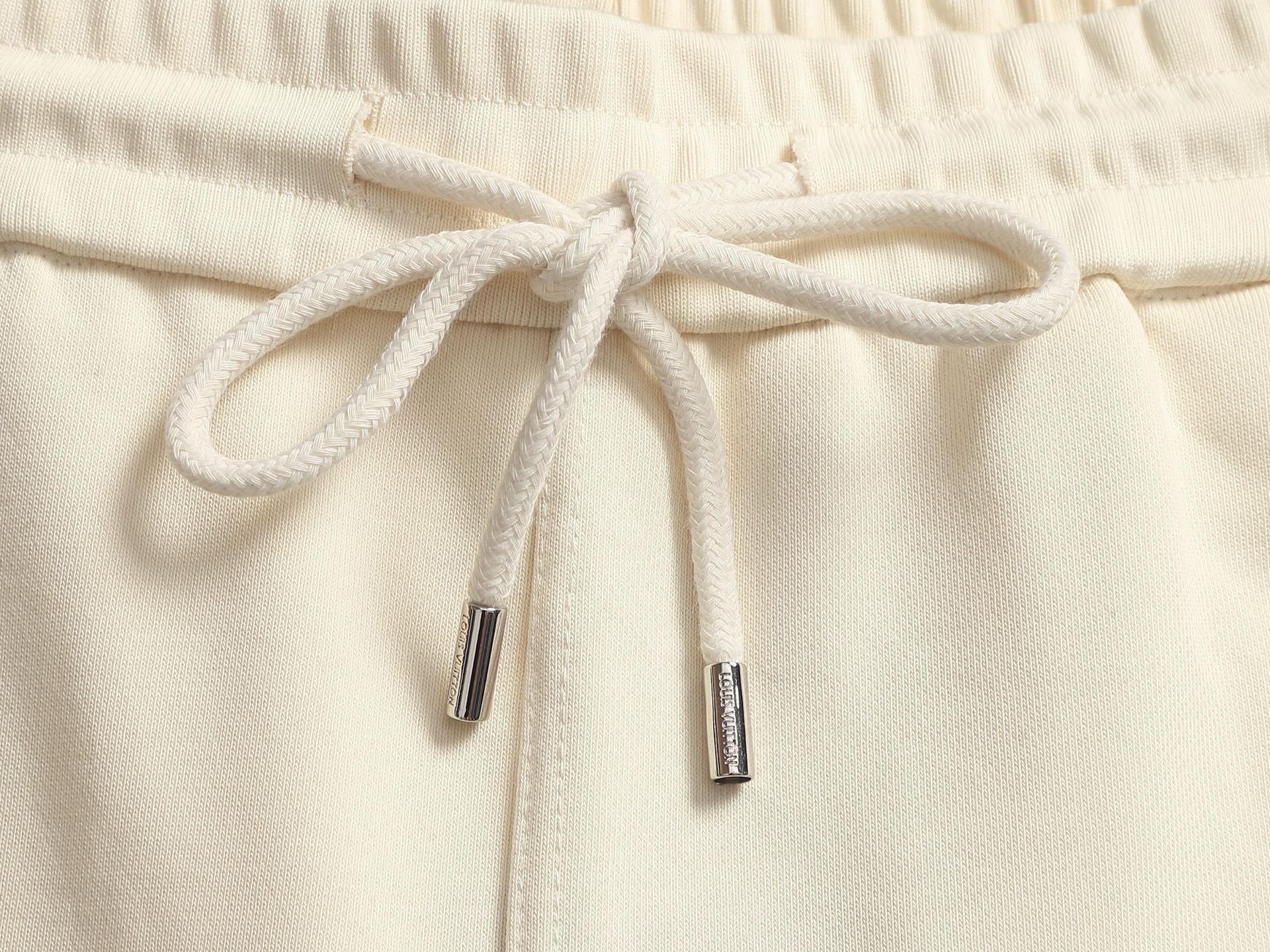 【LOUIS VUITTON】ショートパンツ