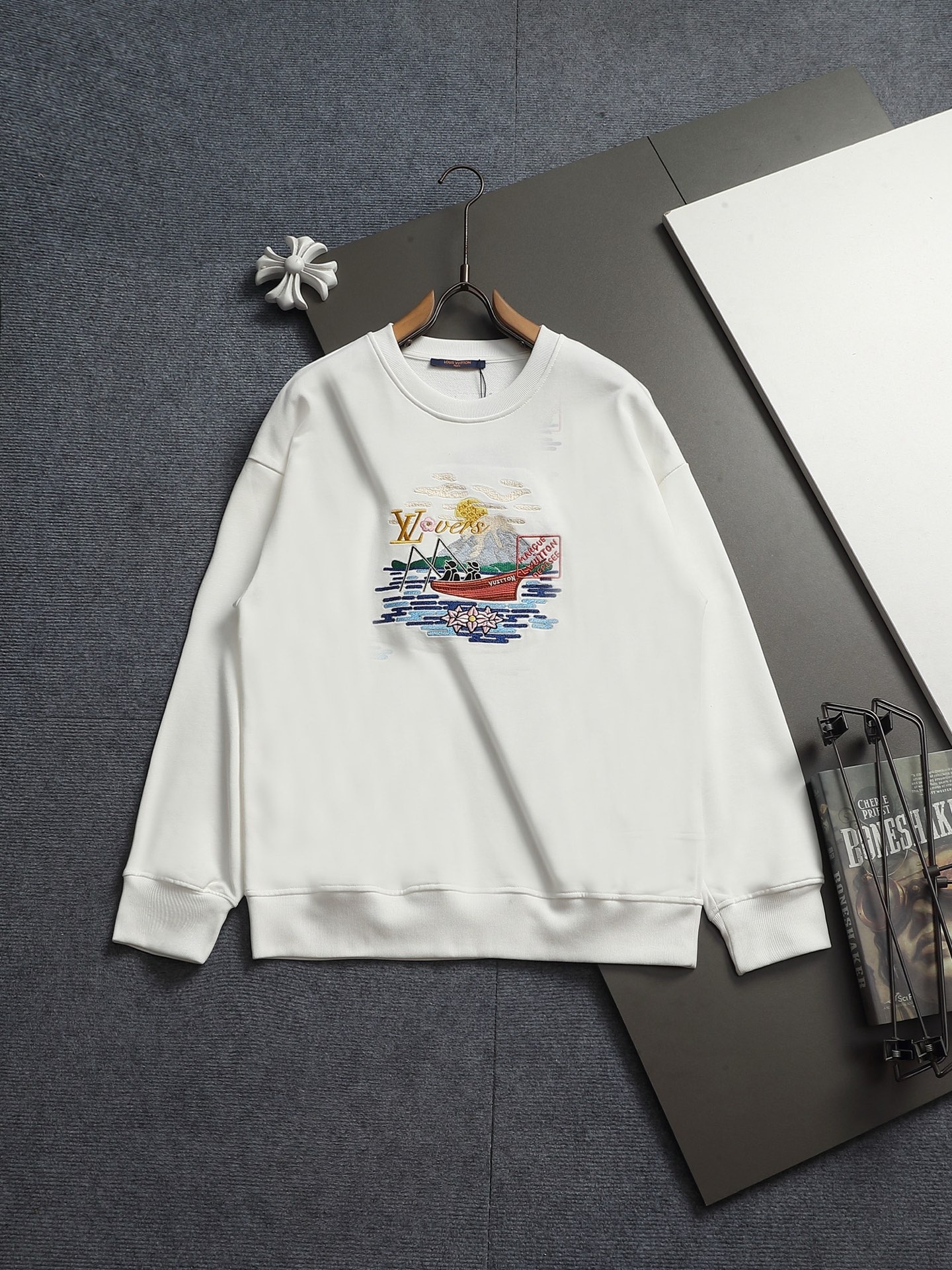 【LOUIS VUITTON】刺繍長袖 T シャツ