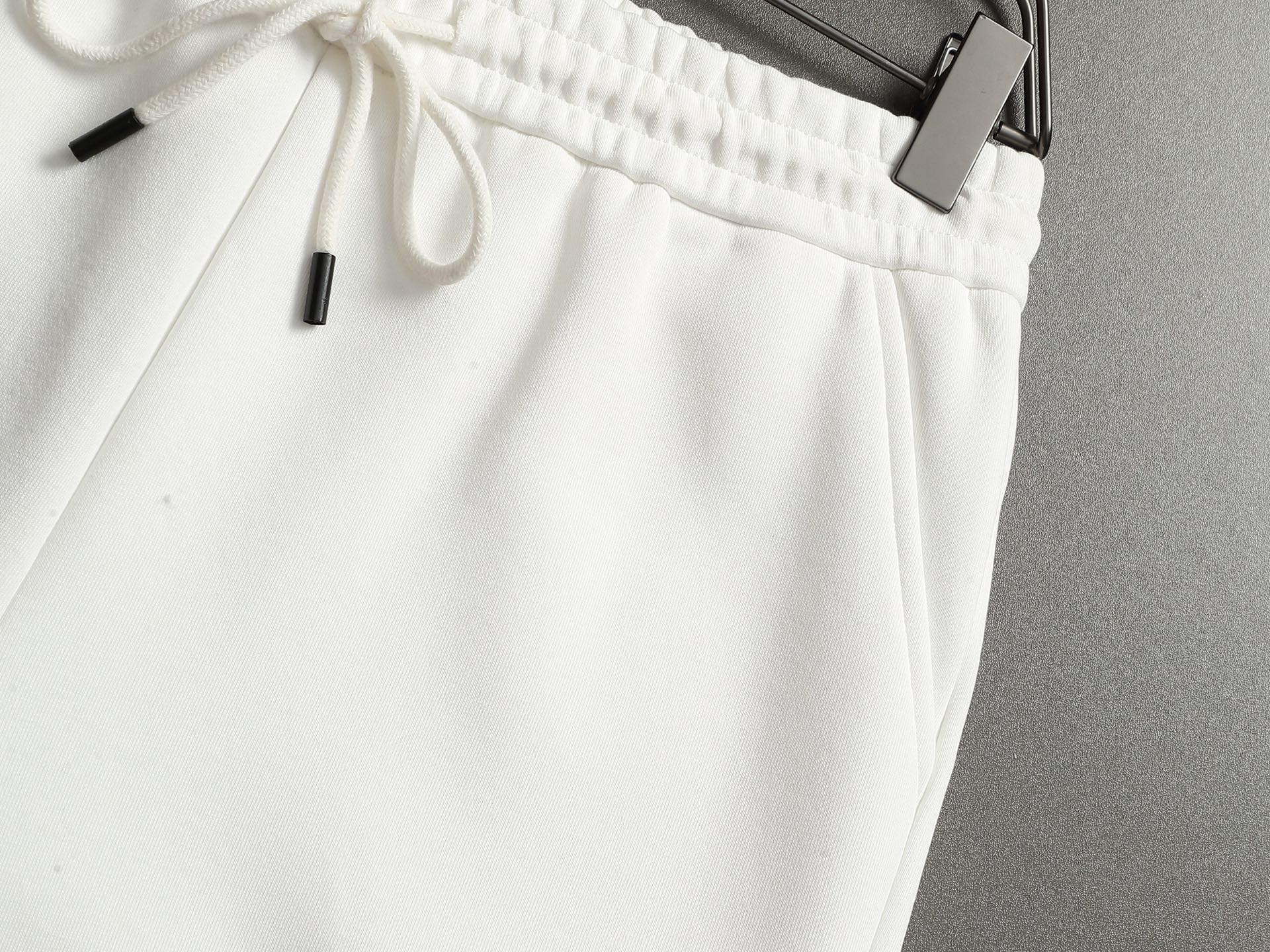【FENDI】ショートパンツ