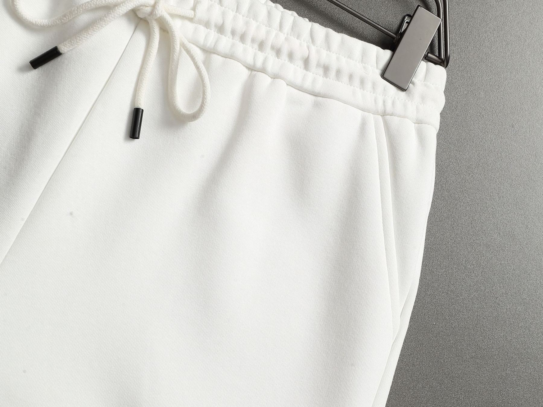 【FENDI】ショートパンツ