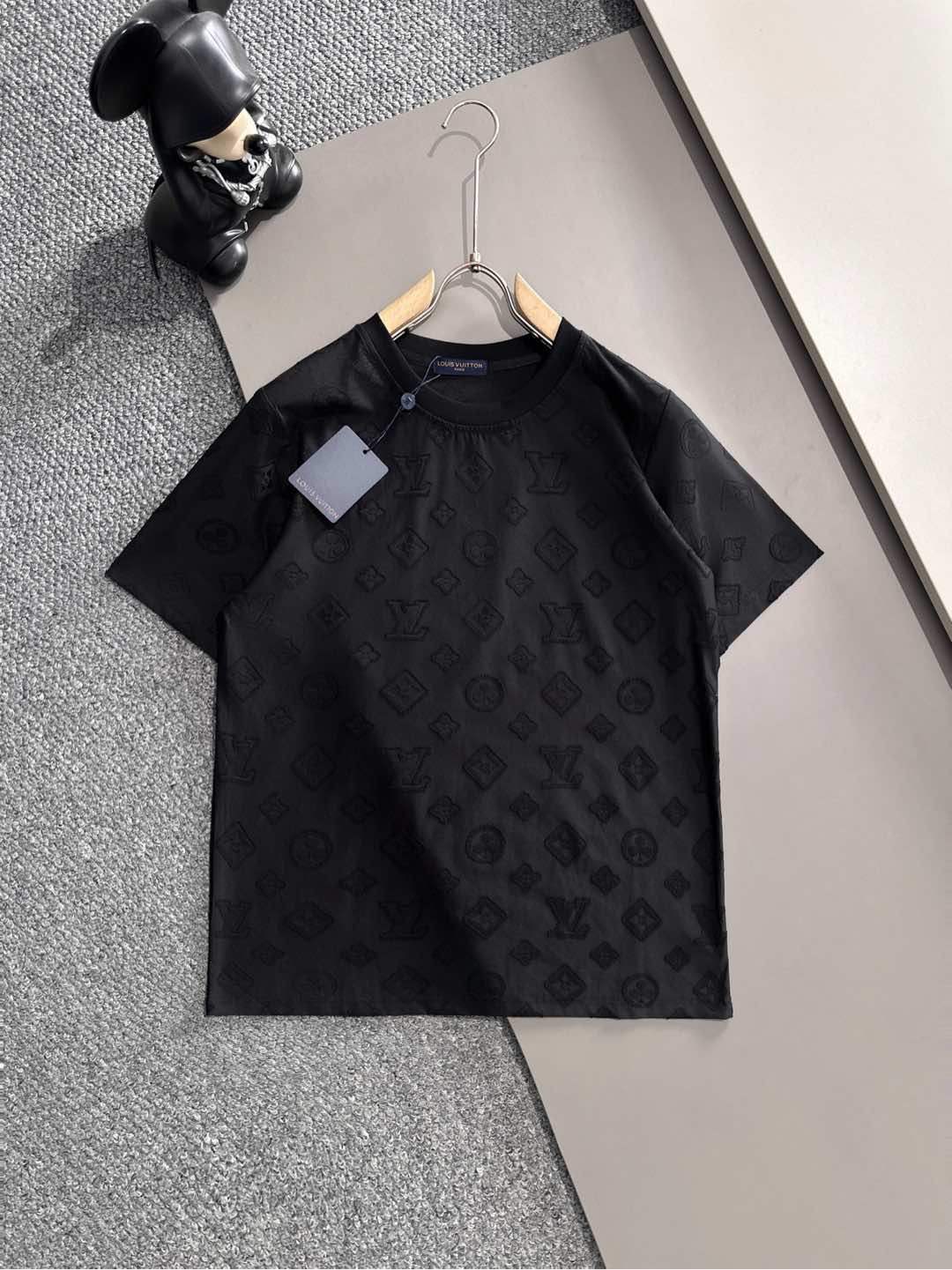 【LOUIS VUITTON】半袖T シャツショートパンツ セットアップ