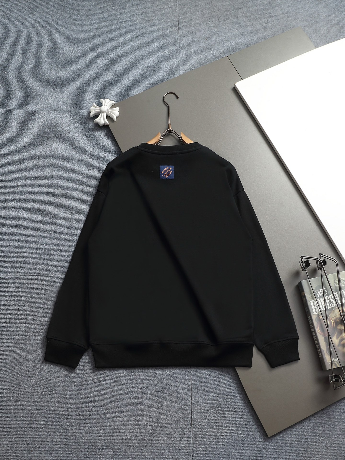 【LOUIS VUITTON】刺繍長袖 T シャツ