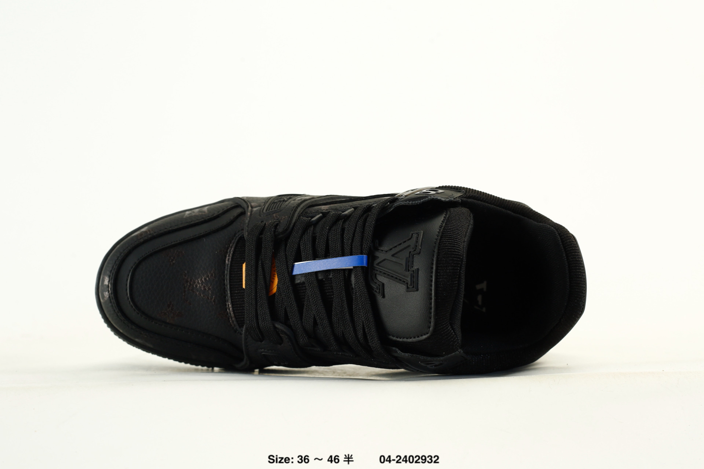 LOUIS VUITTON TRAINER ローカットスニーカー