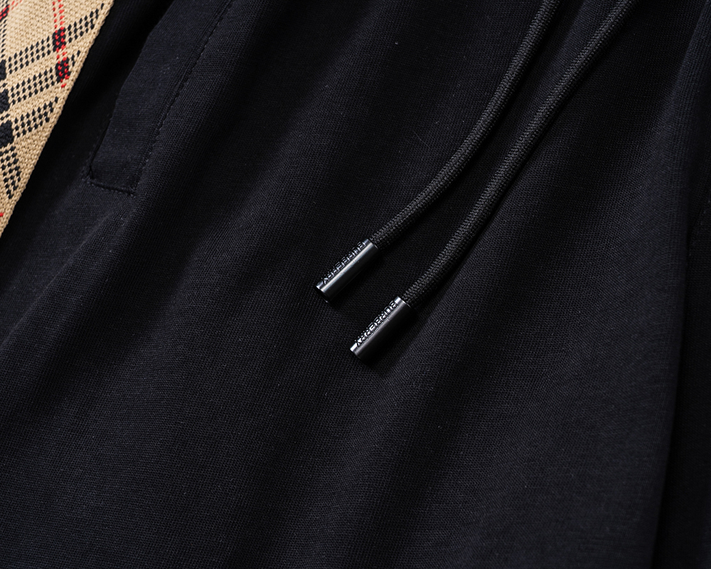 【BURBERRY】ショートパンツ