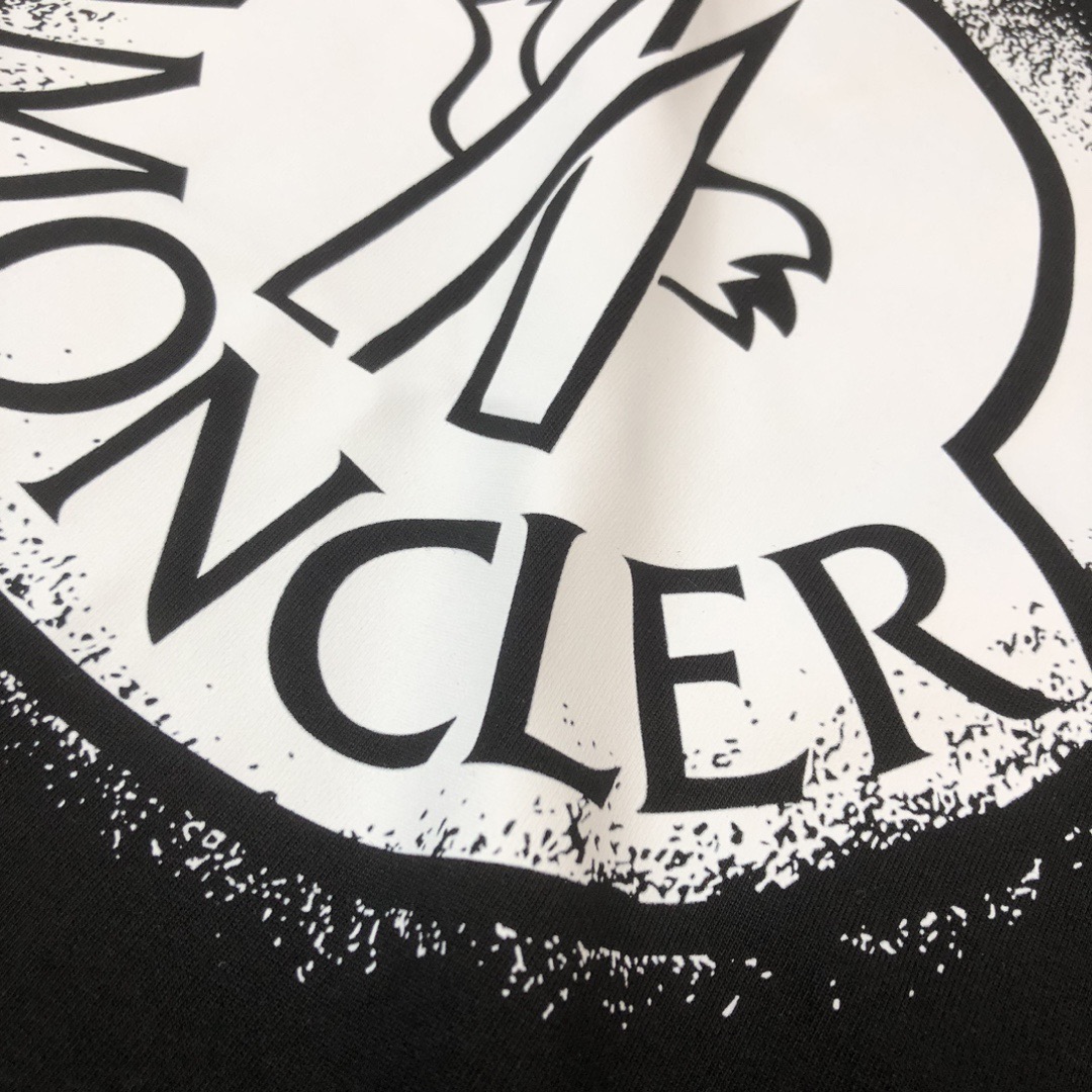 【MONCLER】長袖 T シャツ