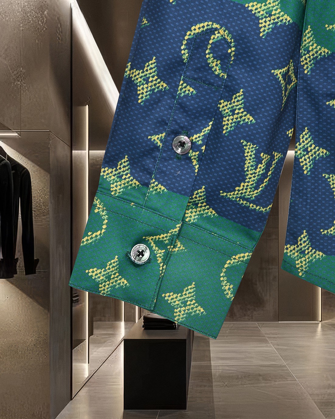 【LOUIS VUITTON】長袖シャツ