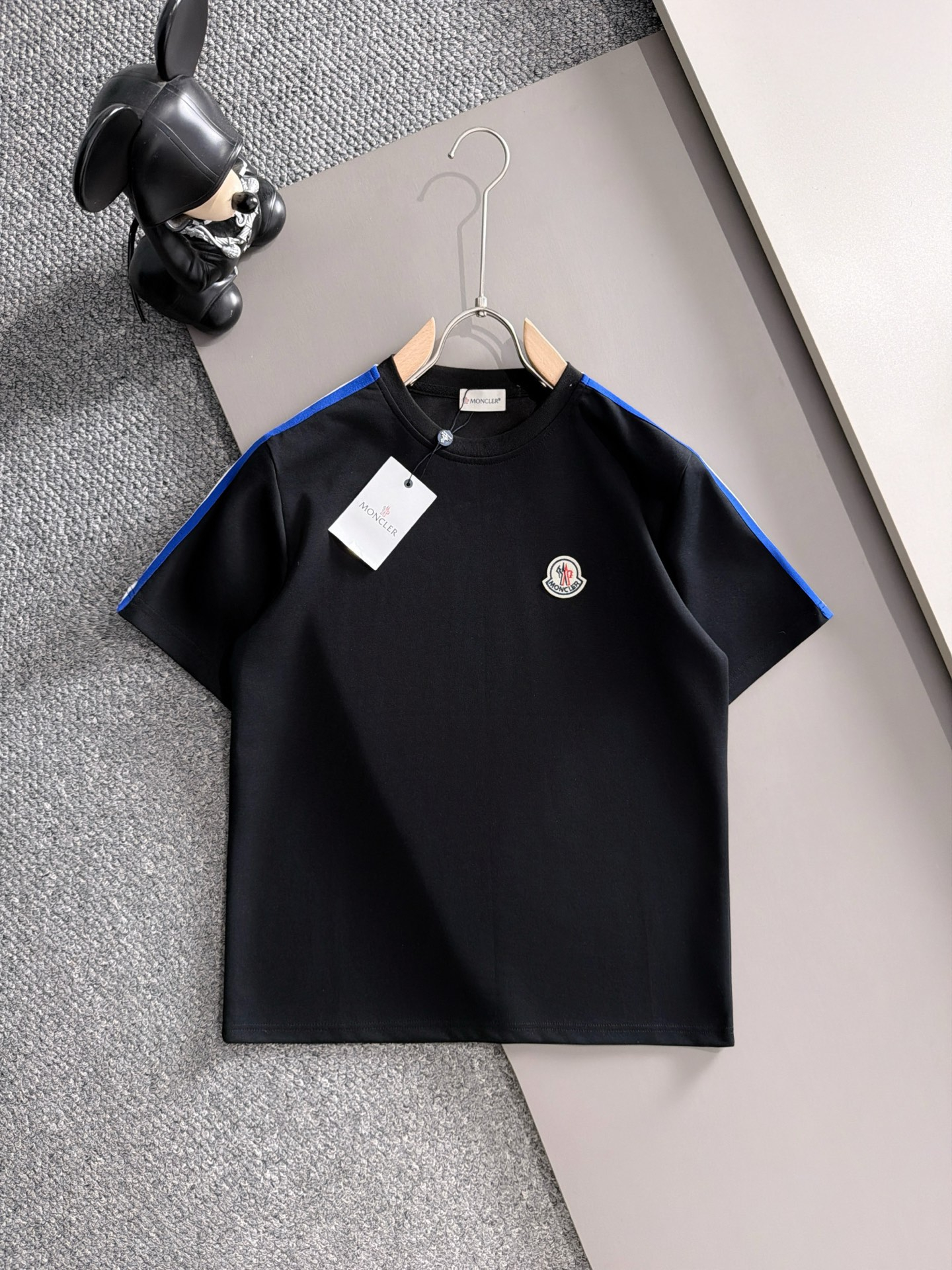 【MONCLER】半袖T シャツショートパンツ セットアップ