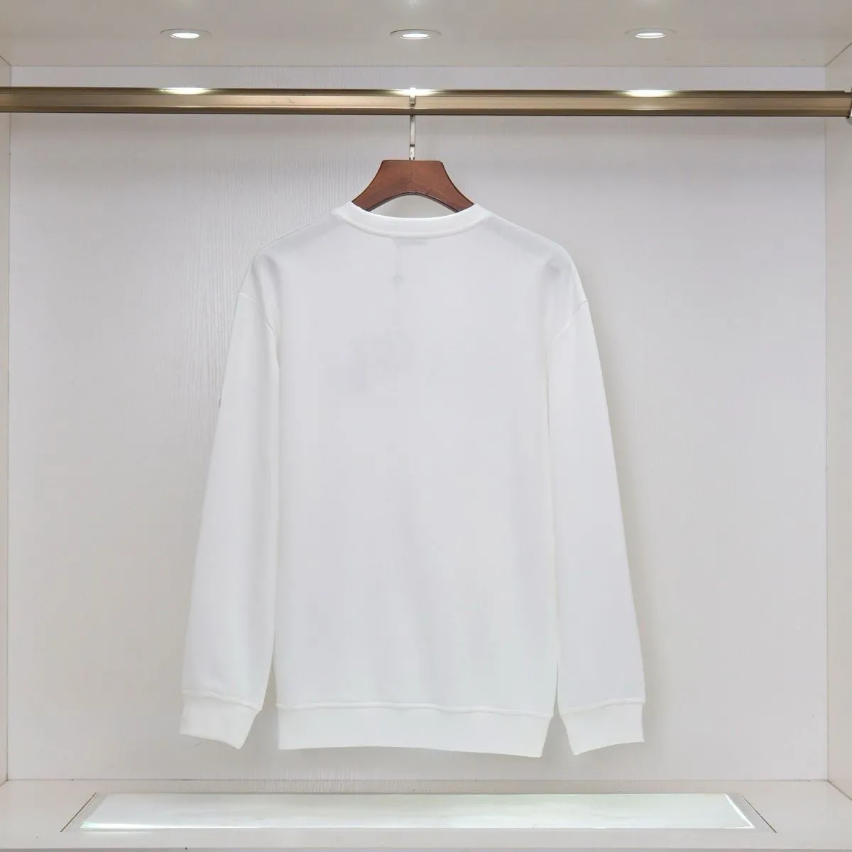 【MONCLER旗艦店】モンクレール 長袖 男女兼用 ご好評に付き再入荷！