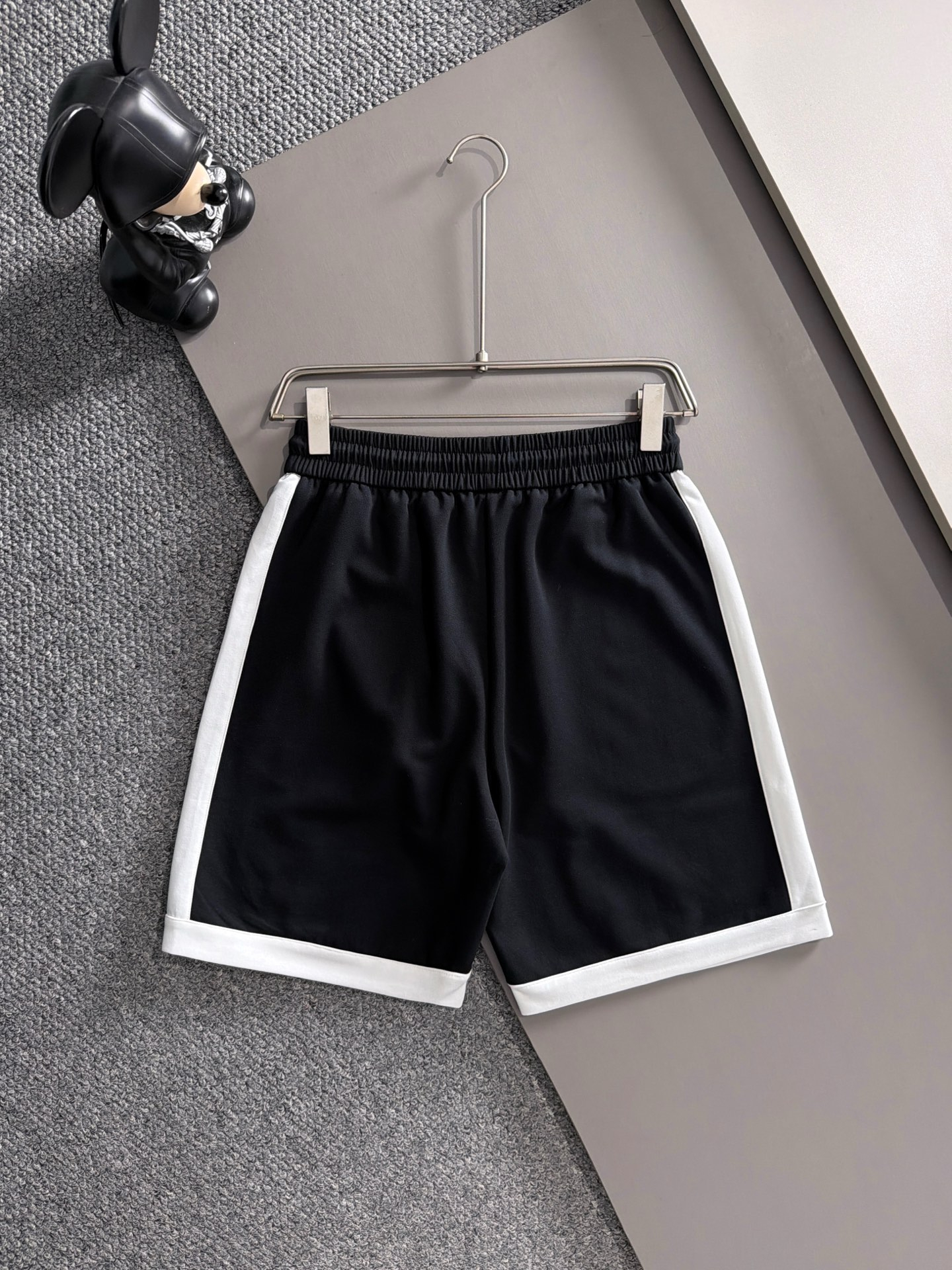 【LOUIS VUITTON】半袖T シャツショートパンツ セットアップ