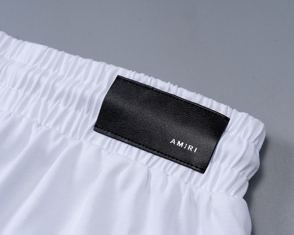 【AMIRI】半袖T シャツショートパンツ セットアップ