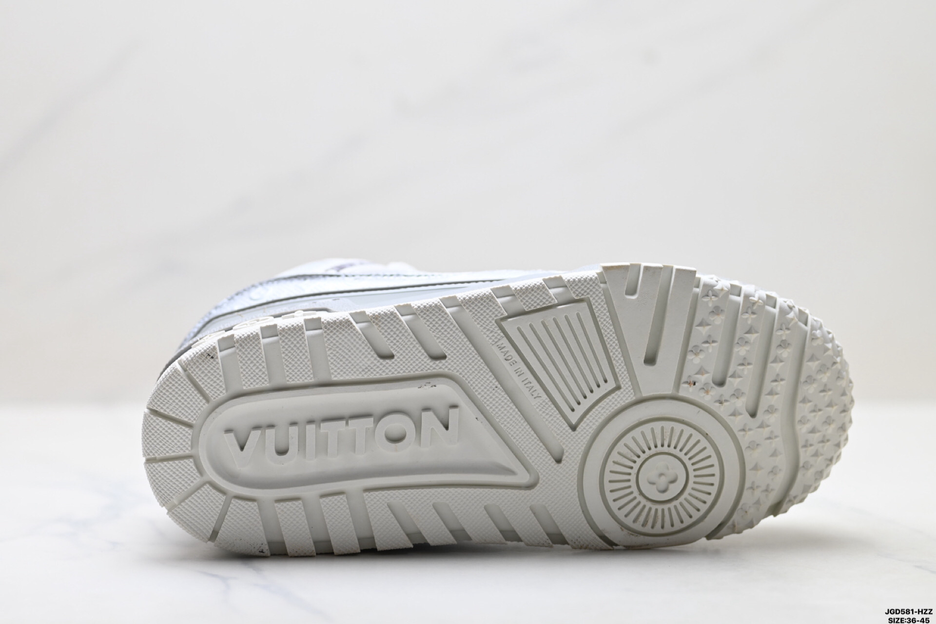 Louis Vuitton Trainer Maxi プラットフォームスニーカー