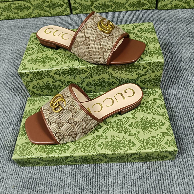 GUCCI 人気サンダル　89556