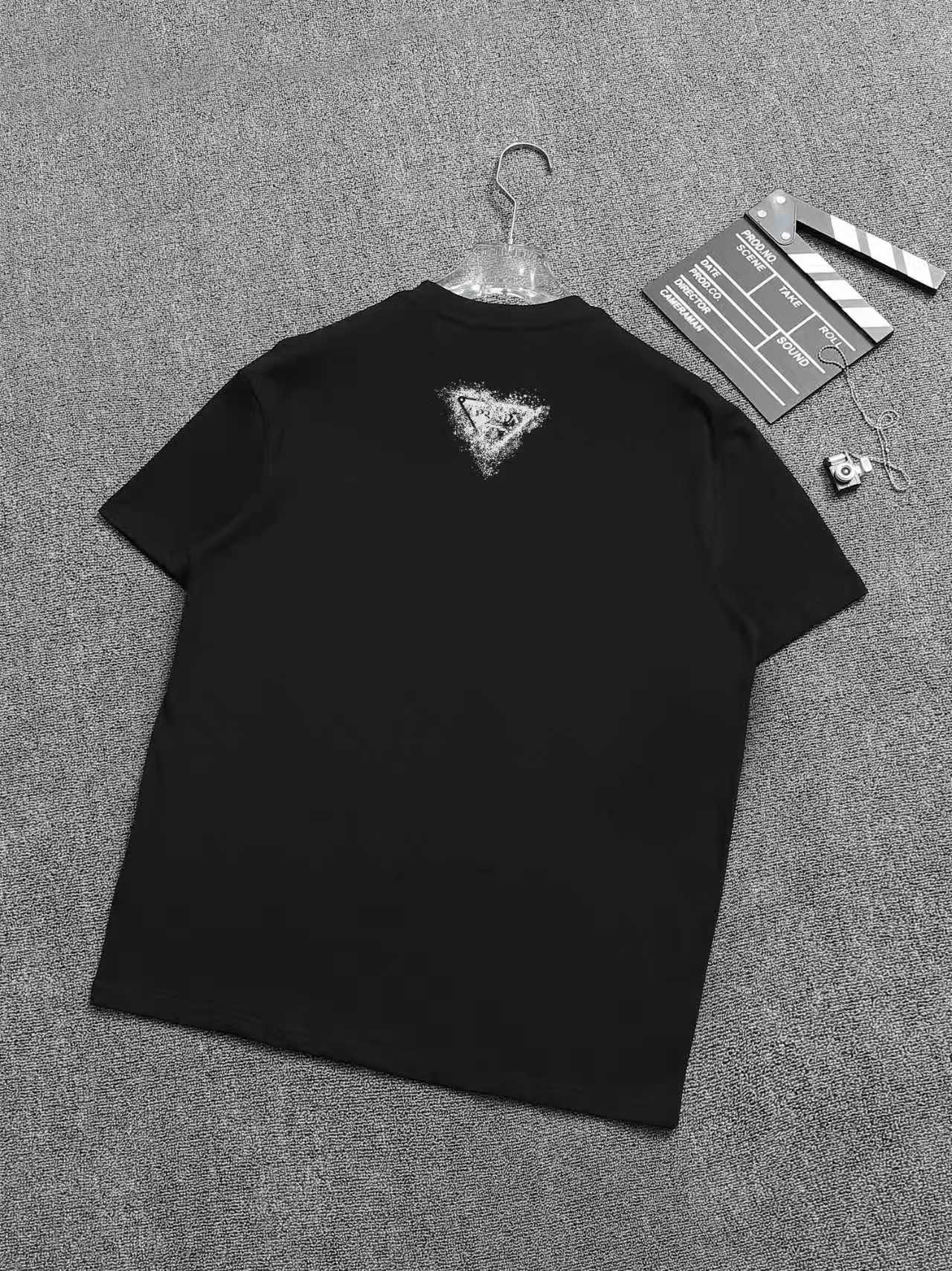 【PRADA】半袖 T シャツ